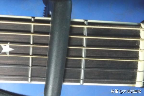 吉他变调夹评测:这 4 款让你轻松切换调式! 吉他变调夹评测:这 4 款让你轻松切换调式!